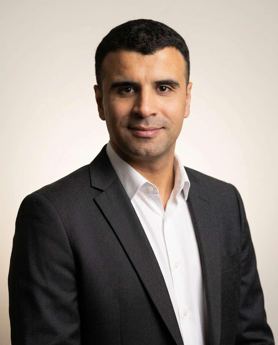 Zakelijk portret van Jamel Ahalli
